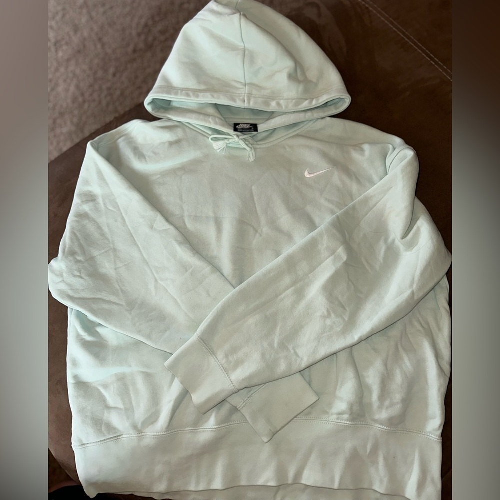 Nike sweatshirt medium